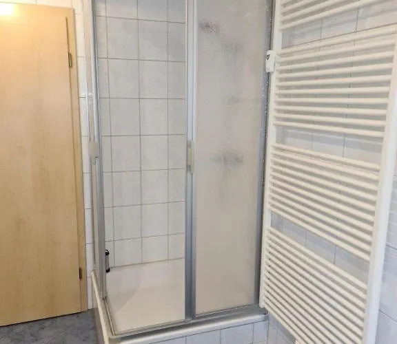 Apartment Ii, Schlossstrasse